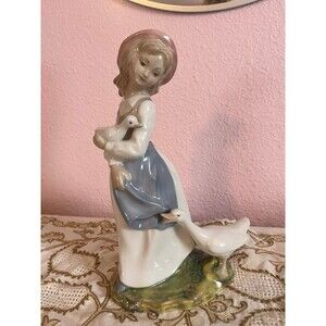 Vintage Tengra Valencia Spain Figurine Girl with Ducks